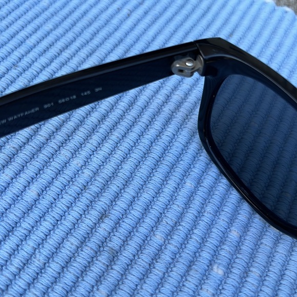 Prescriptions IN RAY BAN WAYFARER!  good condition framed in tight normal shape - Picture 5 of 9